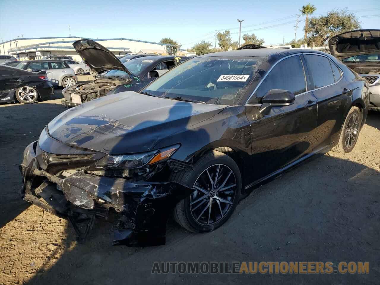 4T1G11AK2MU595963 TOYOTA CAMRY 2021