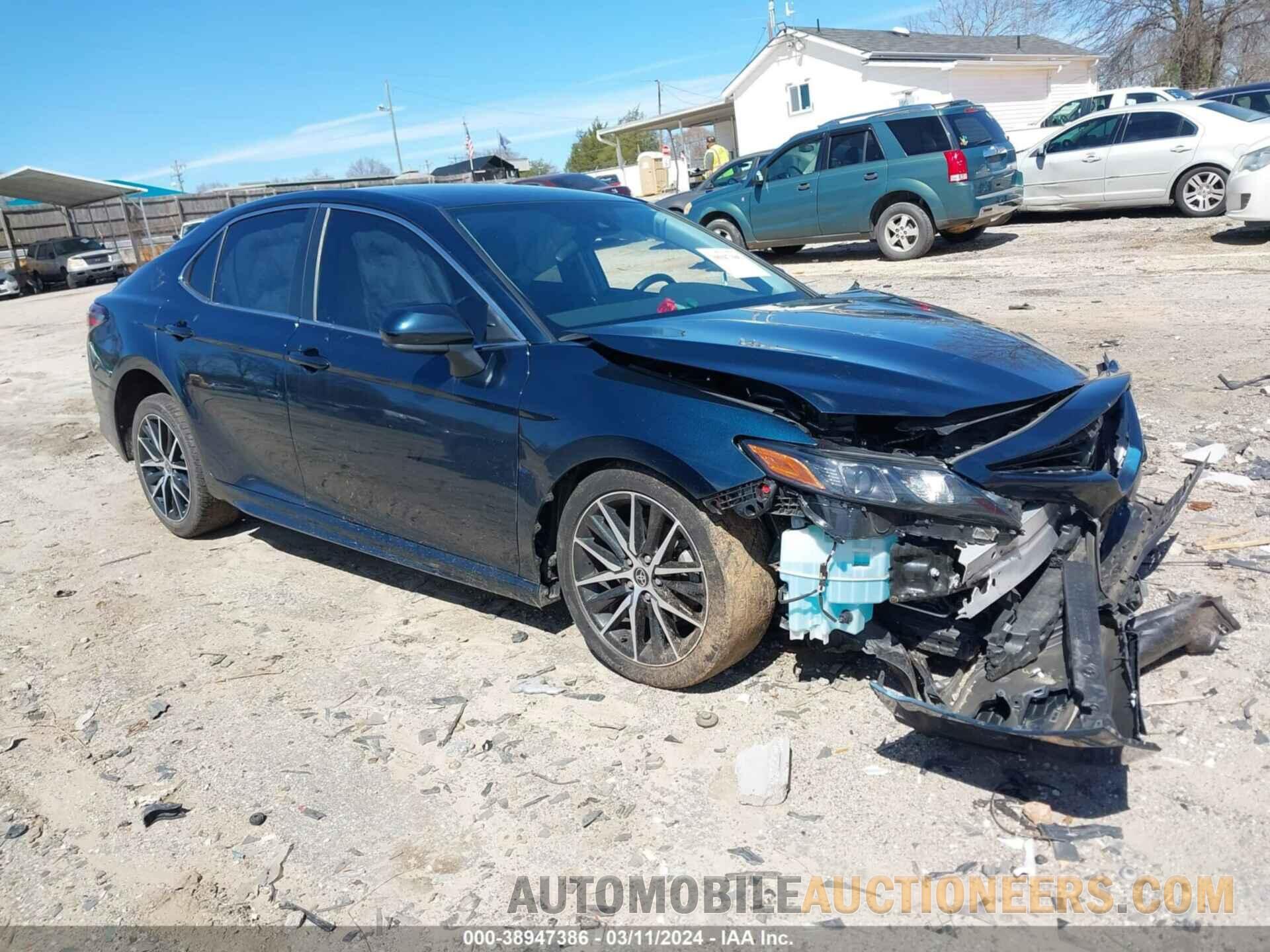 4T1G11AK2MU614317 TOYOTA CAMRY 2021