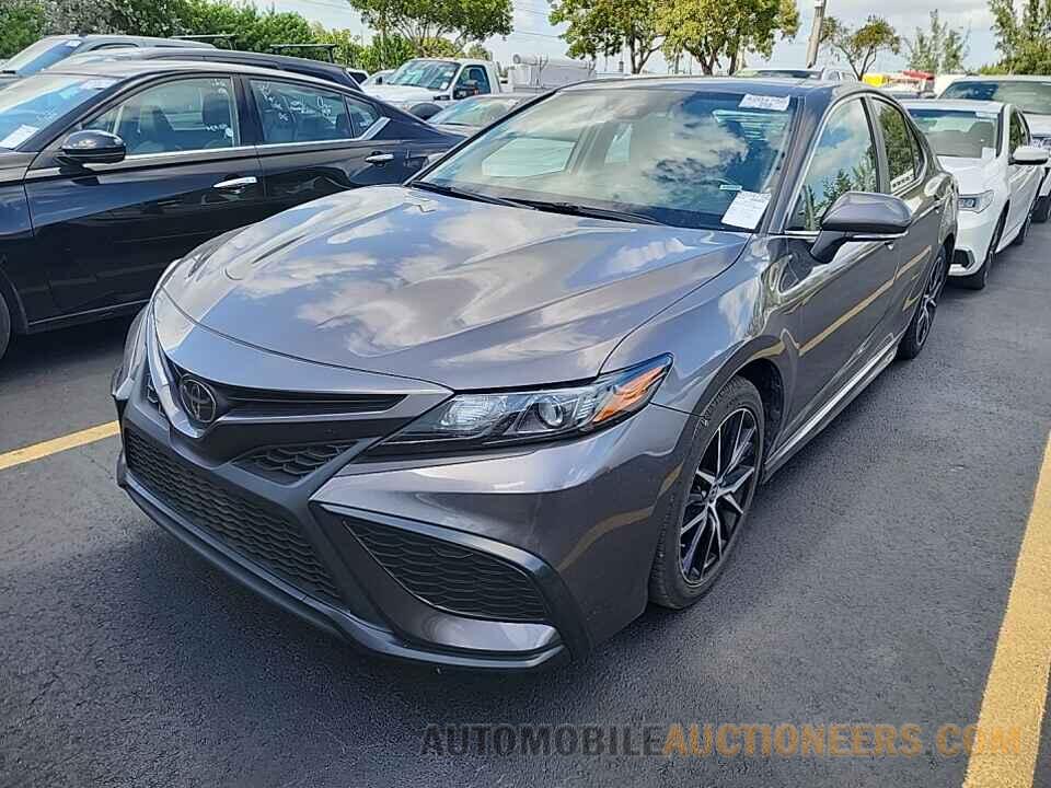 4T1G11AK2NU009800 Toyota Camry 2022