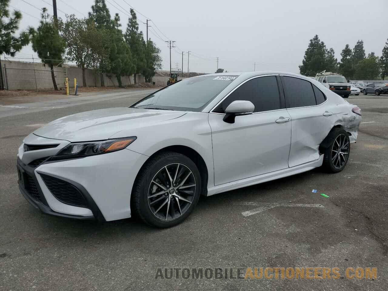 4T1G11AK2NU013488 TOYOTA CAMRY 2022