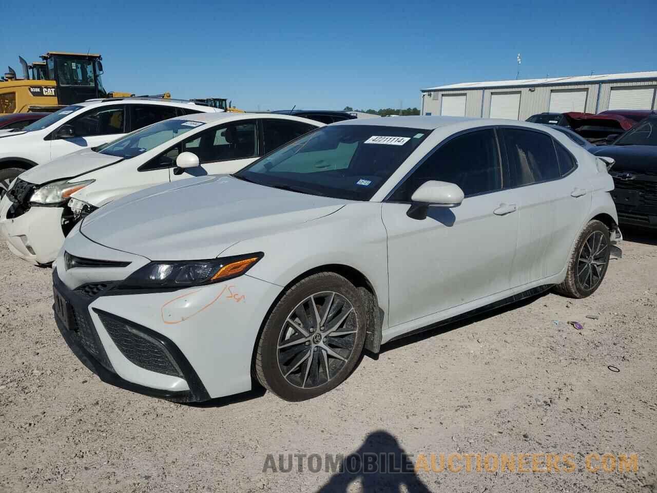 4T1G11AK2NU017024 TOYOTA CAMRY 2022