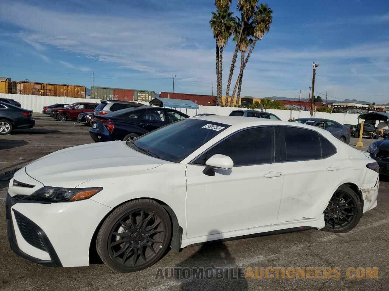 4T1G11AK2NU059340 TOYOTA CAMRY 2022