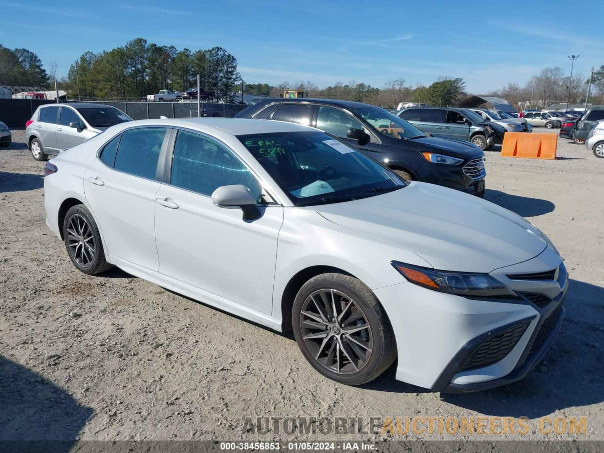 4T1G11AK2NU062660 TOYOTA CAMRY 2022