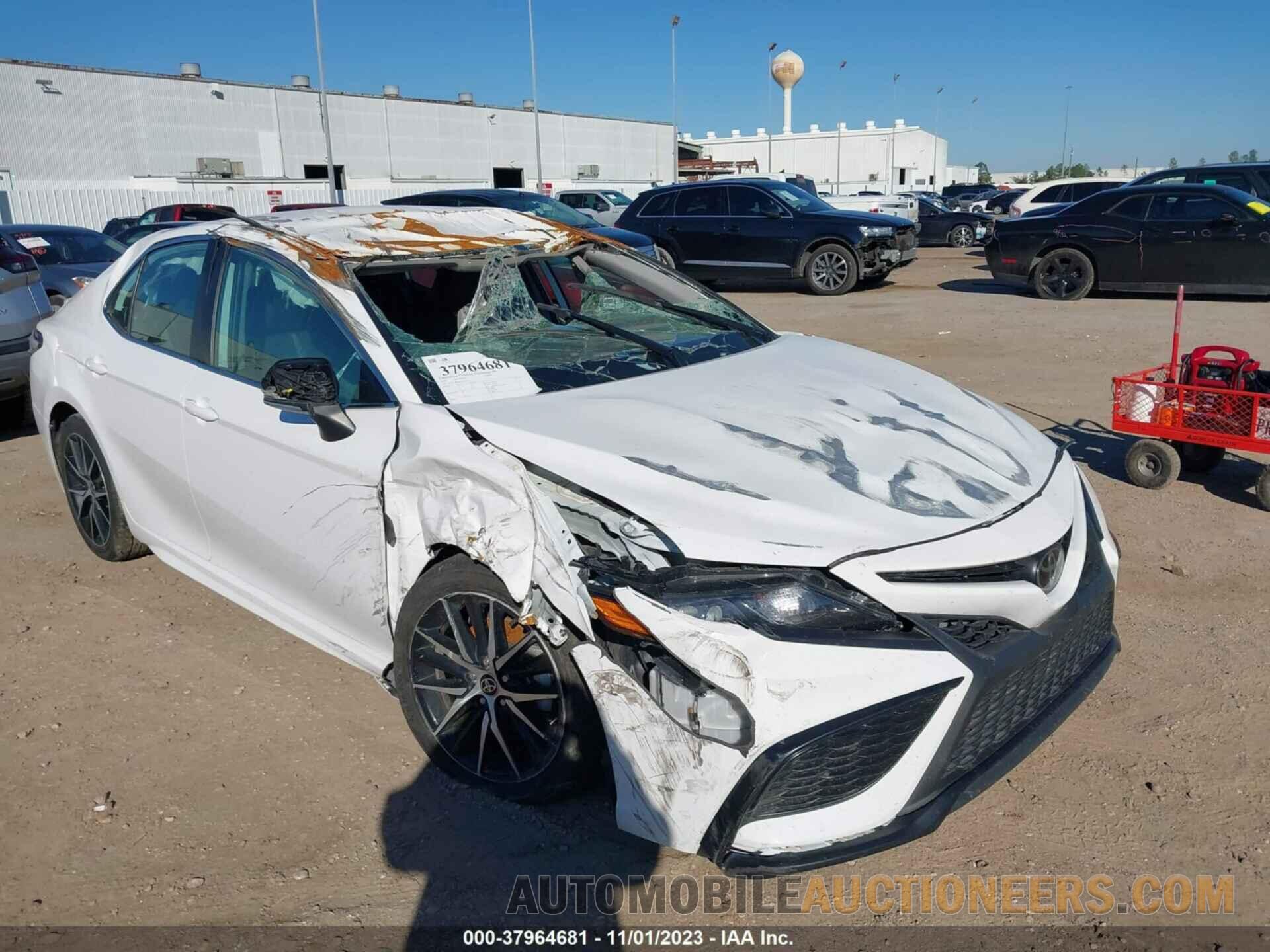 4T1G11AK2NU067311 TOYOTA CAMRY 2022