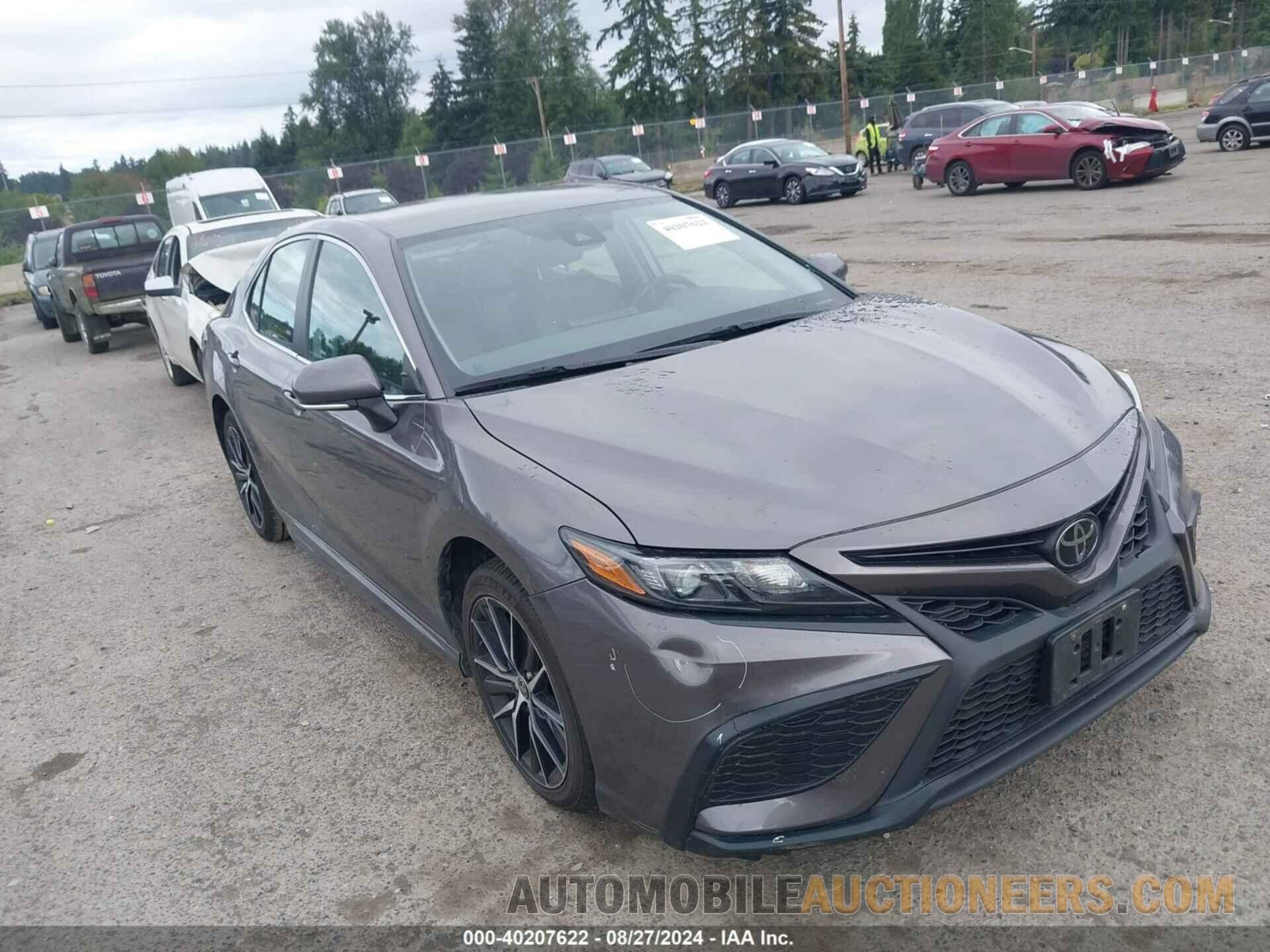 4T1G11AK2NU622080 TOYOTA CAMRY 2022