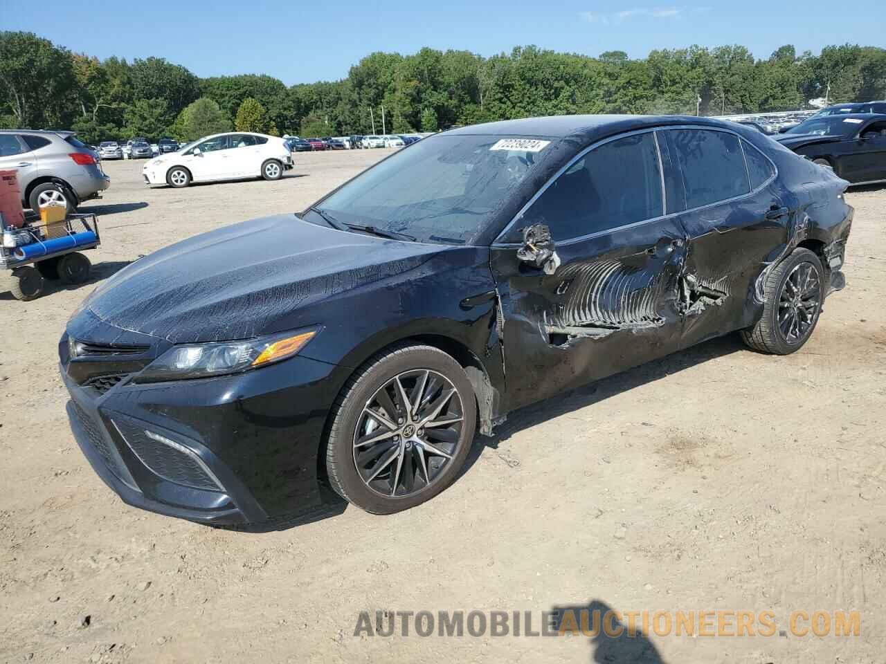 4T1G11AK2NU623424 TOYOTA CAMRY 2022