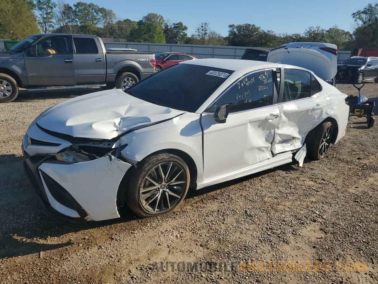 4T1G11AK2NU625321 TOYOTA CAMRY 2022