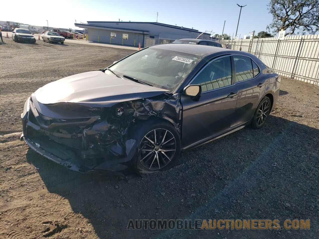 4T1G11AK2NU628199 TOYOTA CAMRY 2022