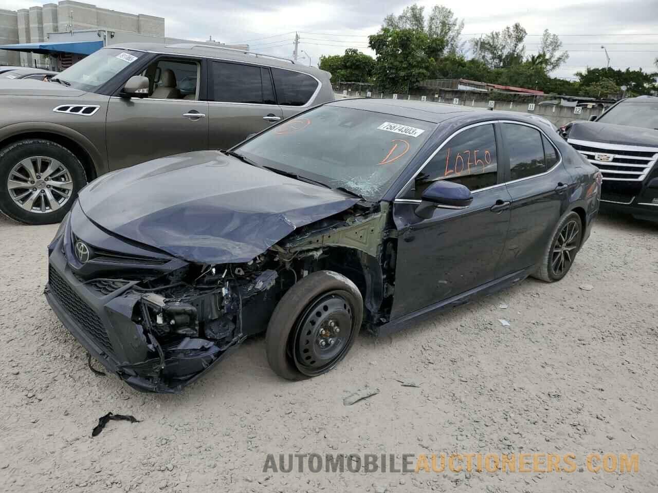 4T1G11AK2NU628638 TOYOTA CAMRY 2022