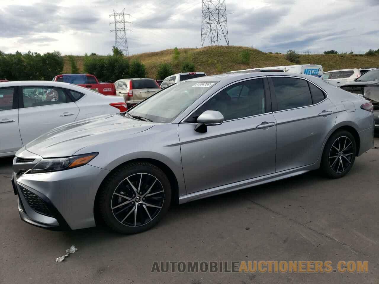 4T1G11AK2NU639641 TOYOTA CAMRY 2022