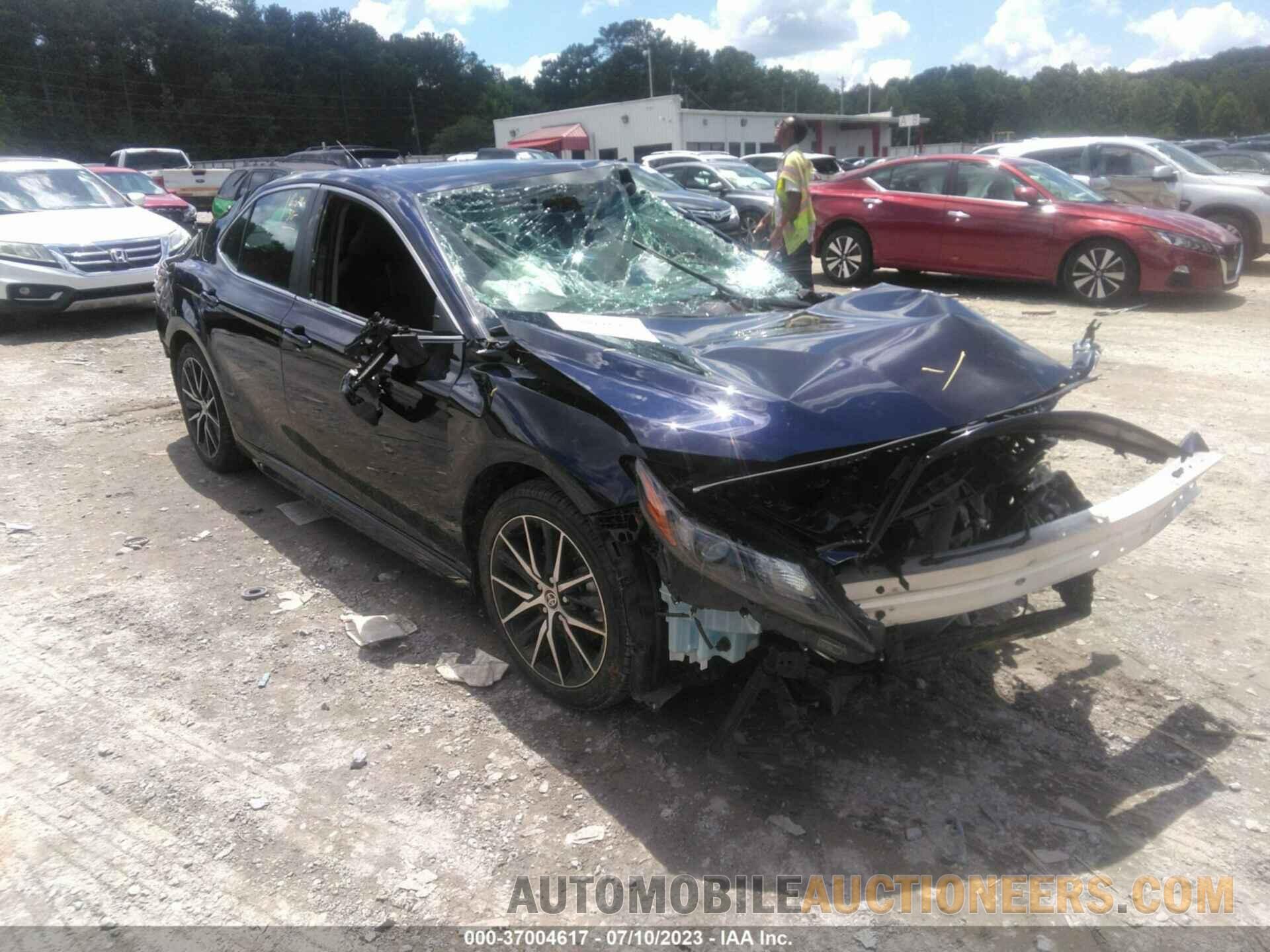 4T1G11AK2NU640126 TOYOTA CAMRY 2022