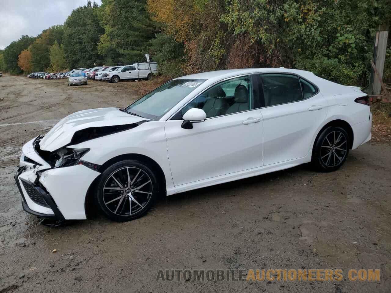 4T1G11AK2NU642183 TOYOTA CAMRY 2022