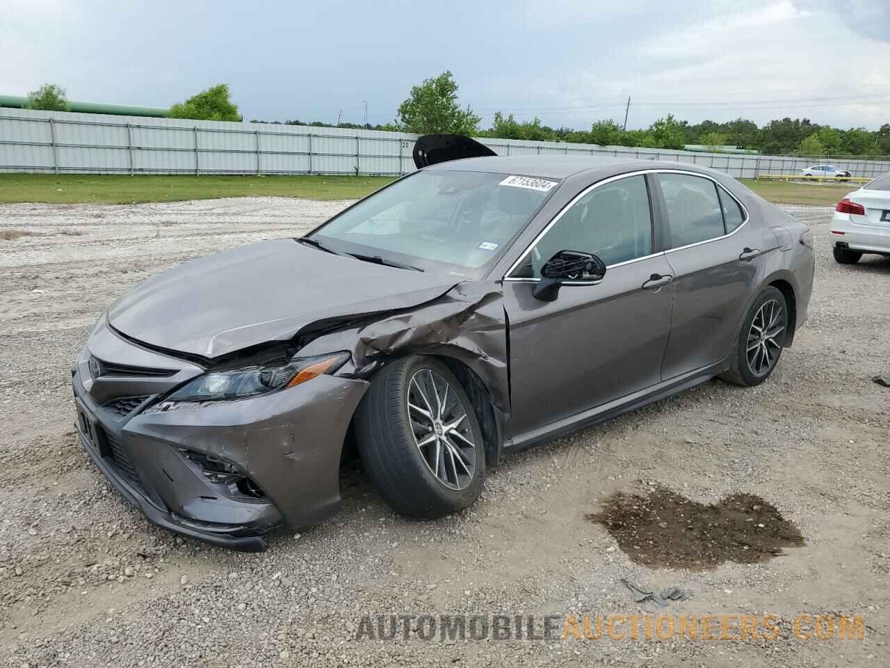 4T1G11AK2NU649571 TOYOTA CAMRY 2022