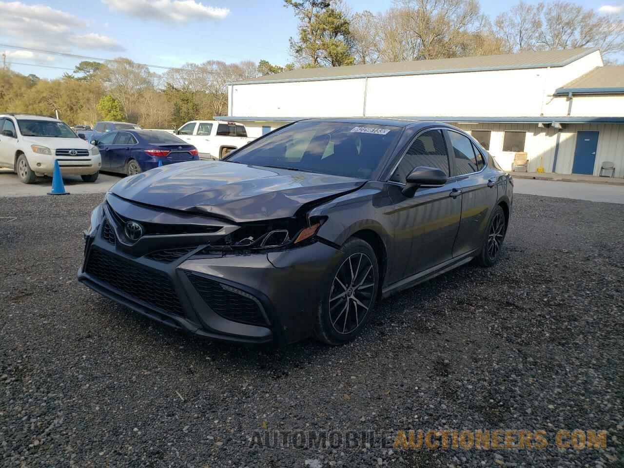 4T1G11AK2NU660926 TOYOTA CAMRY 2022