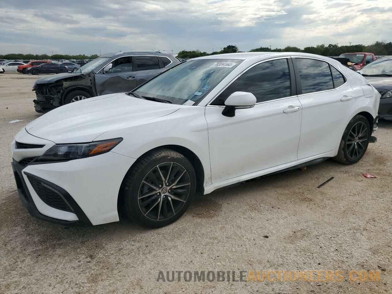 4T1G11AK2NU662014 TOYOTA CAMRY 2022