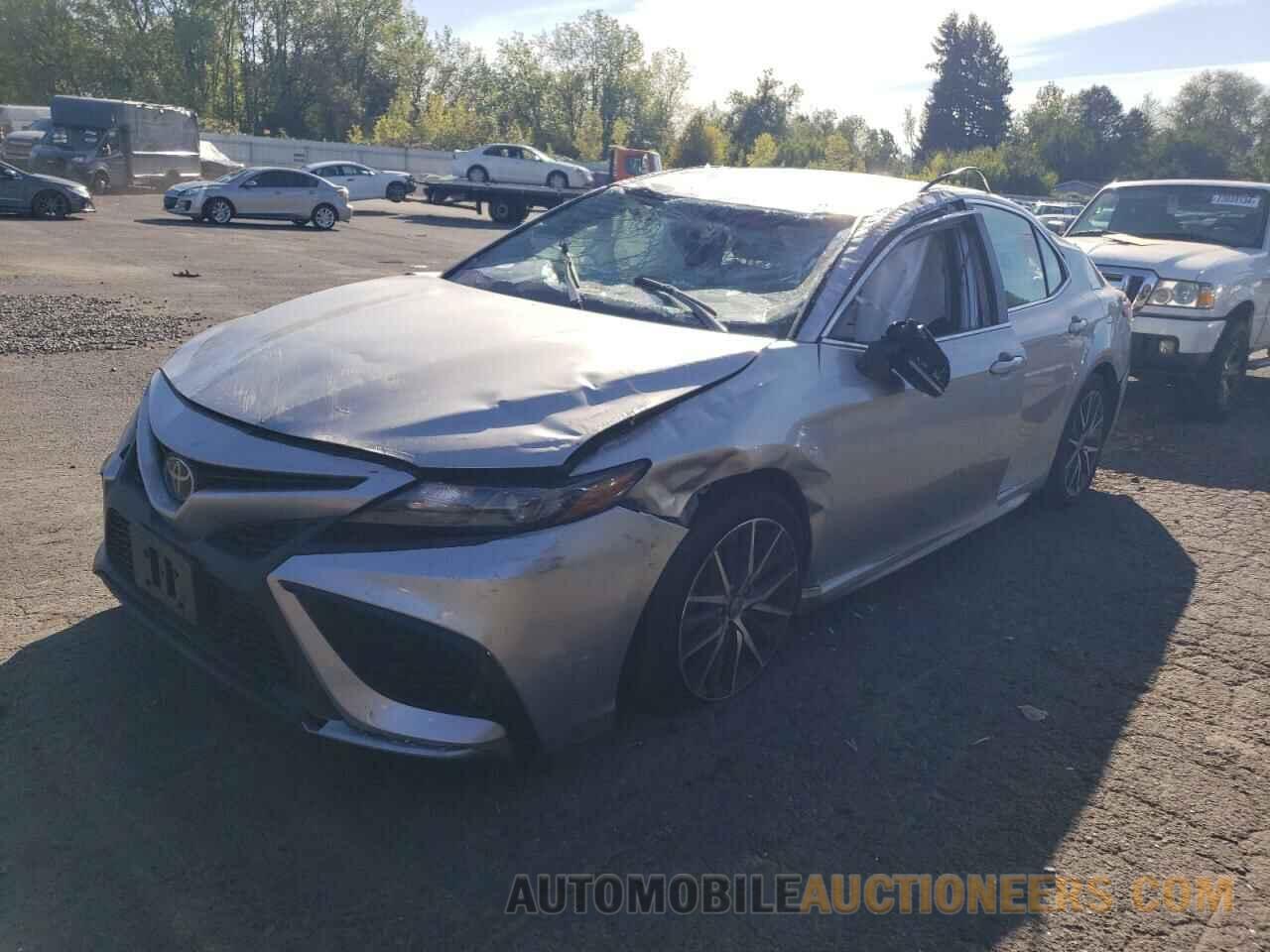 4T1G11AK2NU662837 TOYOTA CAMRY 2022