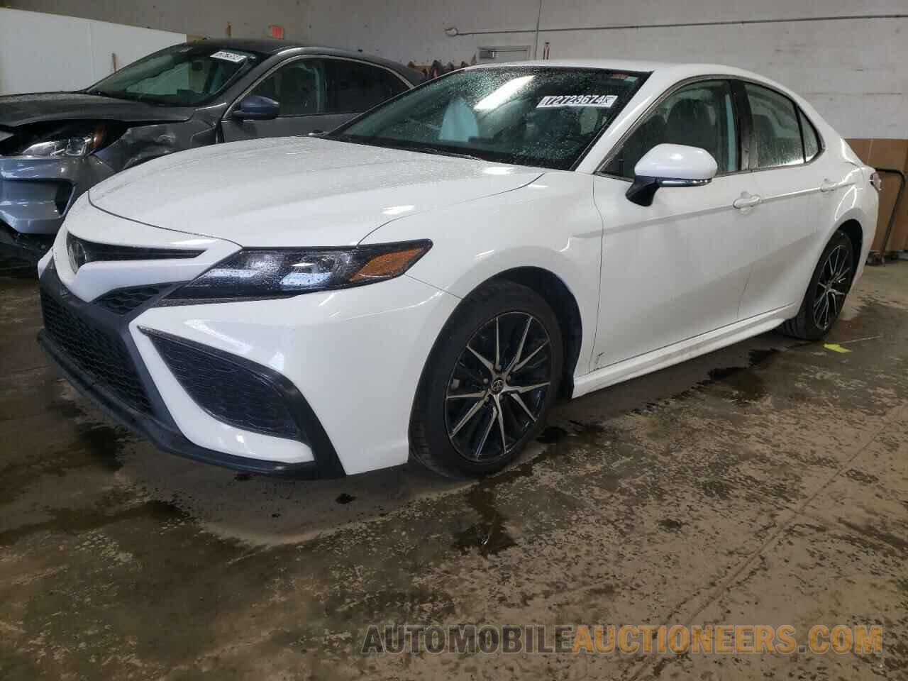 4T1G11AK2NU662854 TOYOTA CAMRY 2022