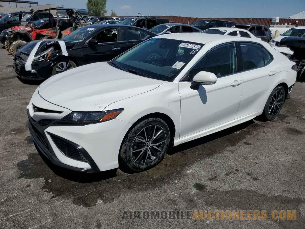 4T1G11AK2NU693361 TOYOTA CAMRY 2022