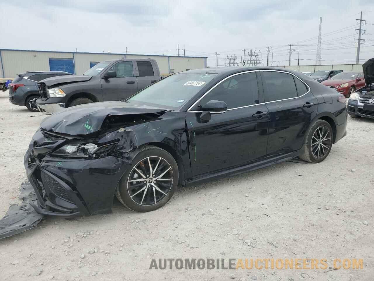 4T1G11AK2NU715200 TOYOTA CAMRY 2022