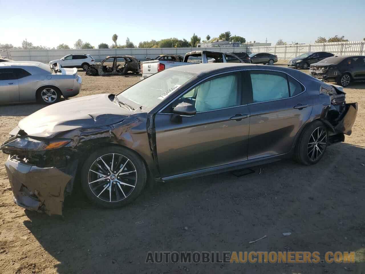 4T1G11AK2PU118924 TOYOTA CAMRY 2023