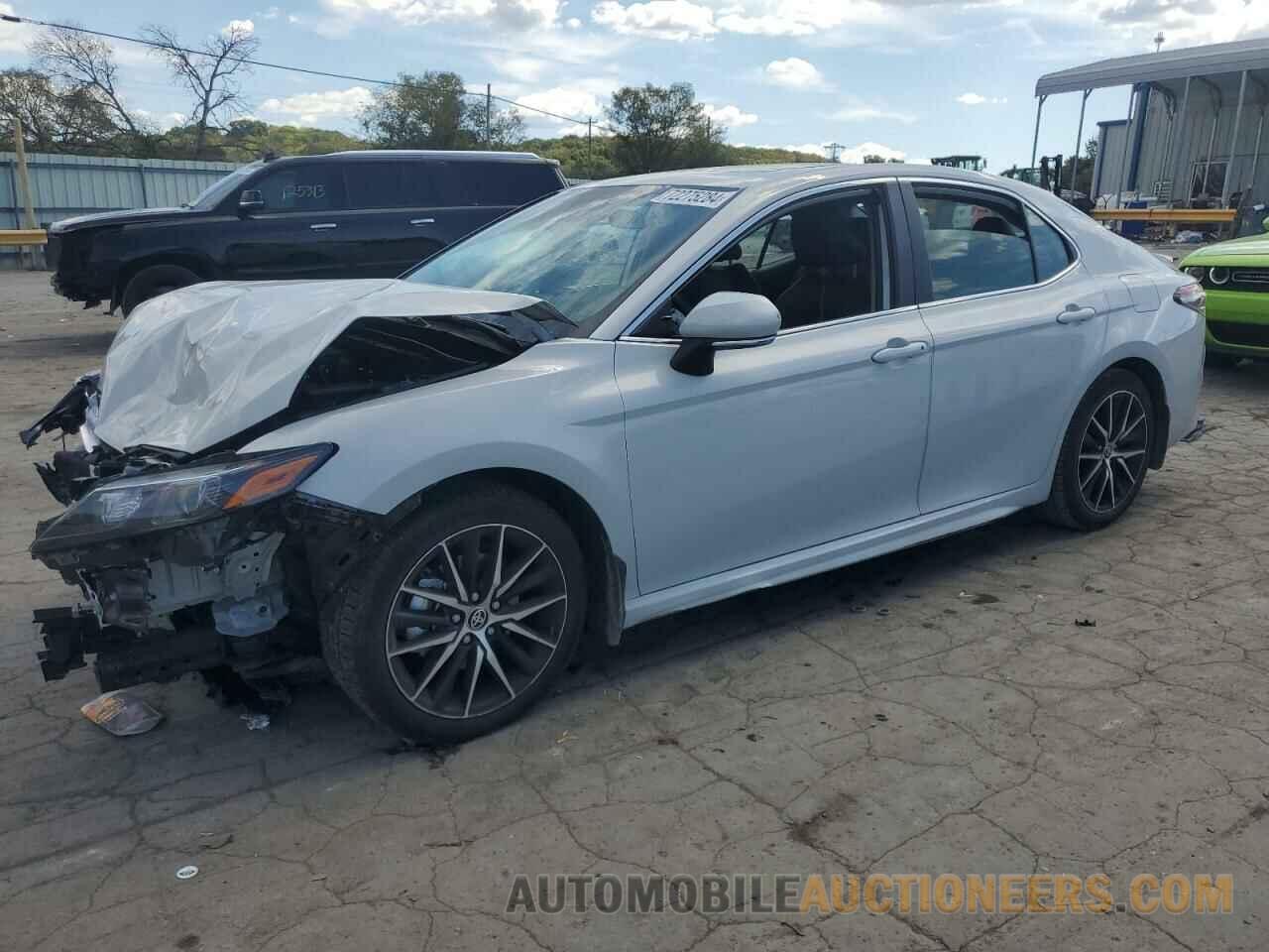 4T1G11AK2PU132080 TOYOTA CAMRY 2023