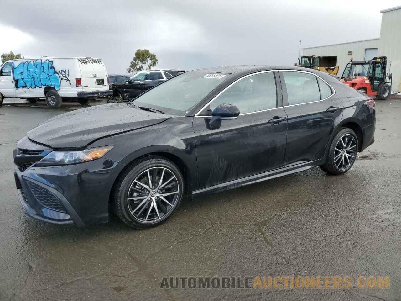 4T1G11AK2PU183076 TOYOTA CAMRY 2023