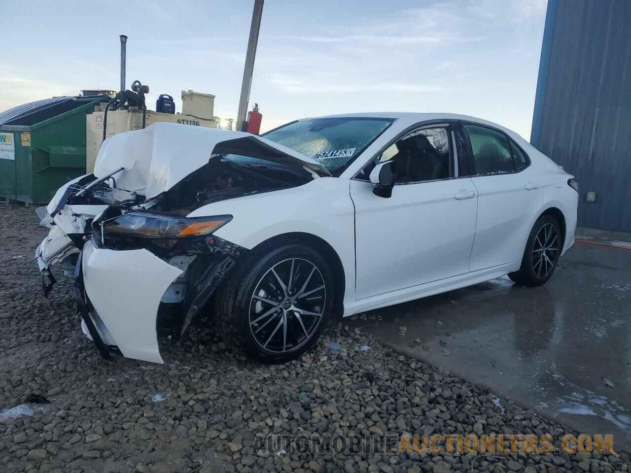 4T1G11AK2PU749186 TOYOTA CAMRY 2023