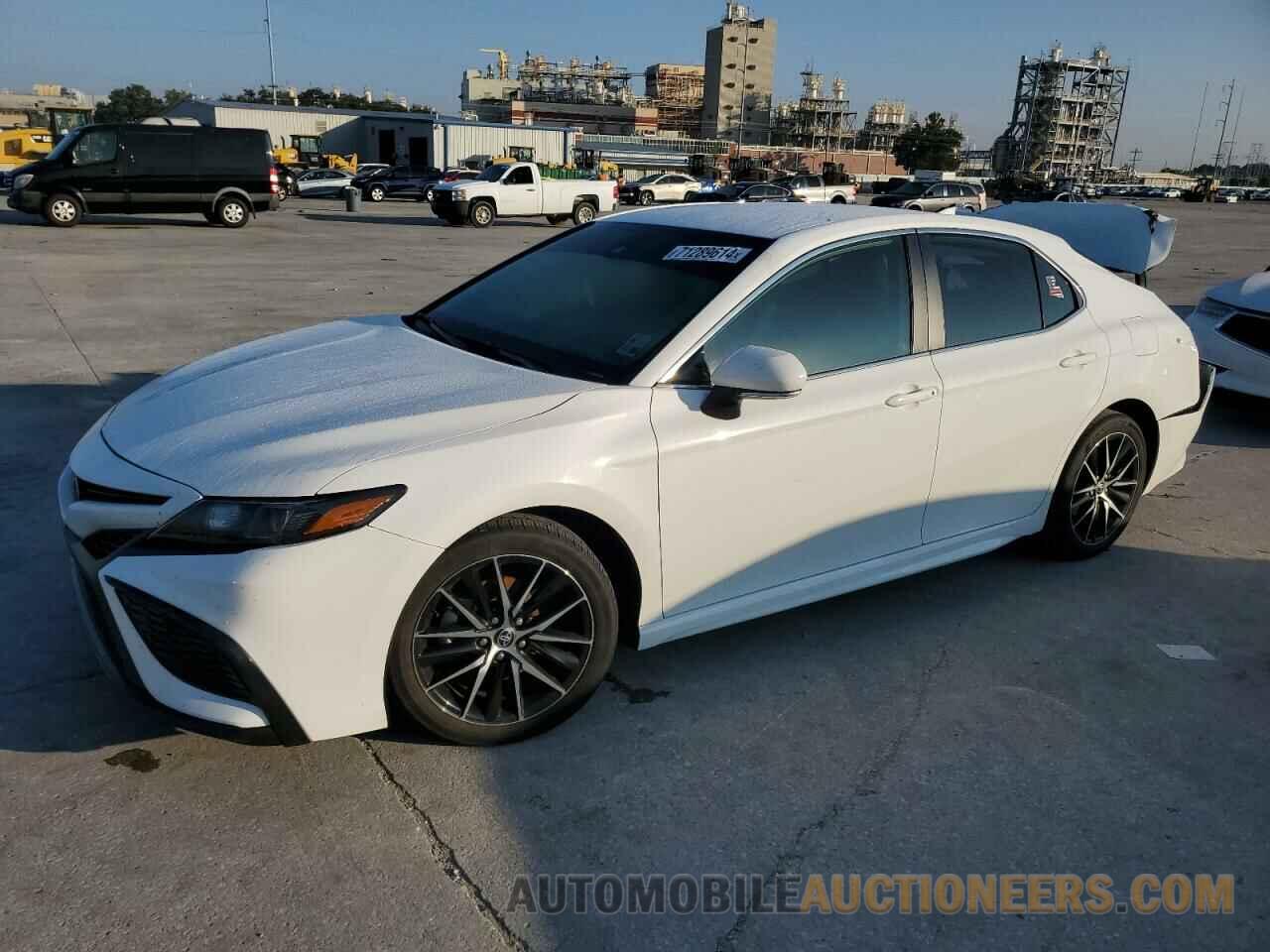 4T1G11AK2PU786660 TOYOTA CAMRY 2023