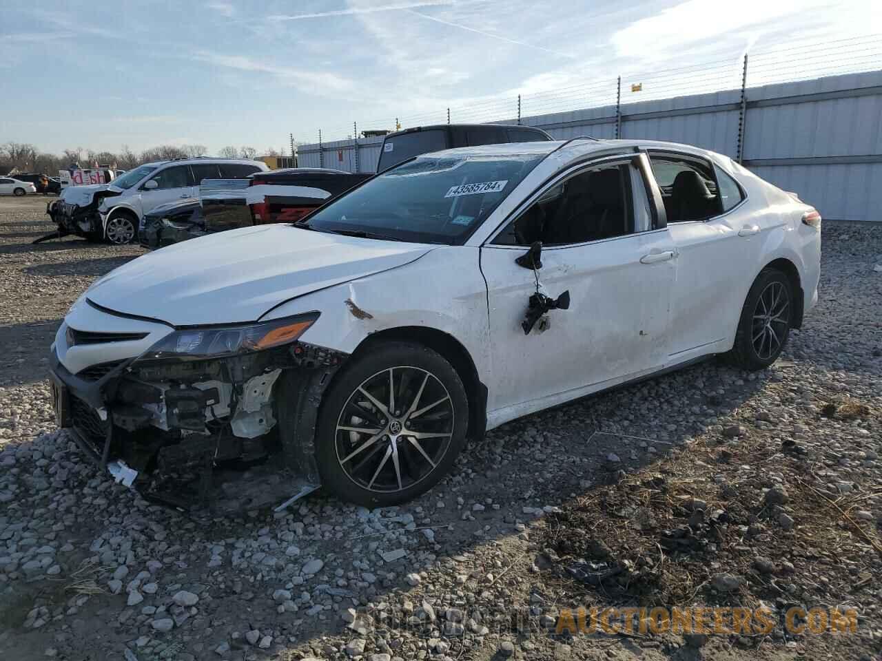 4T1G11AK2PU790305 TOYOTA CAMRY 2023