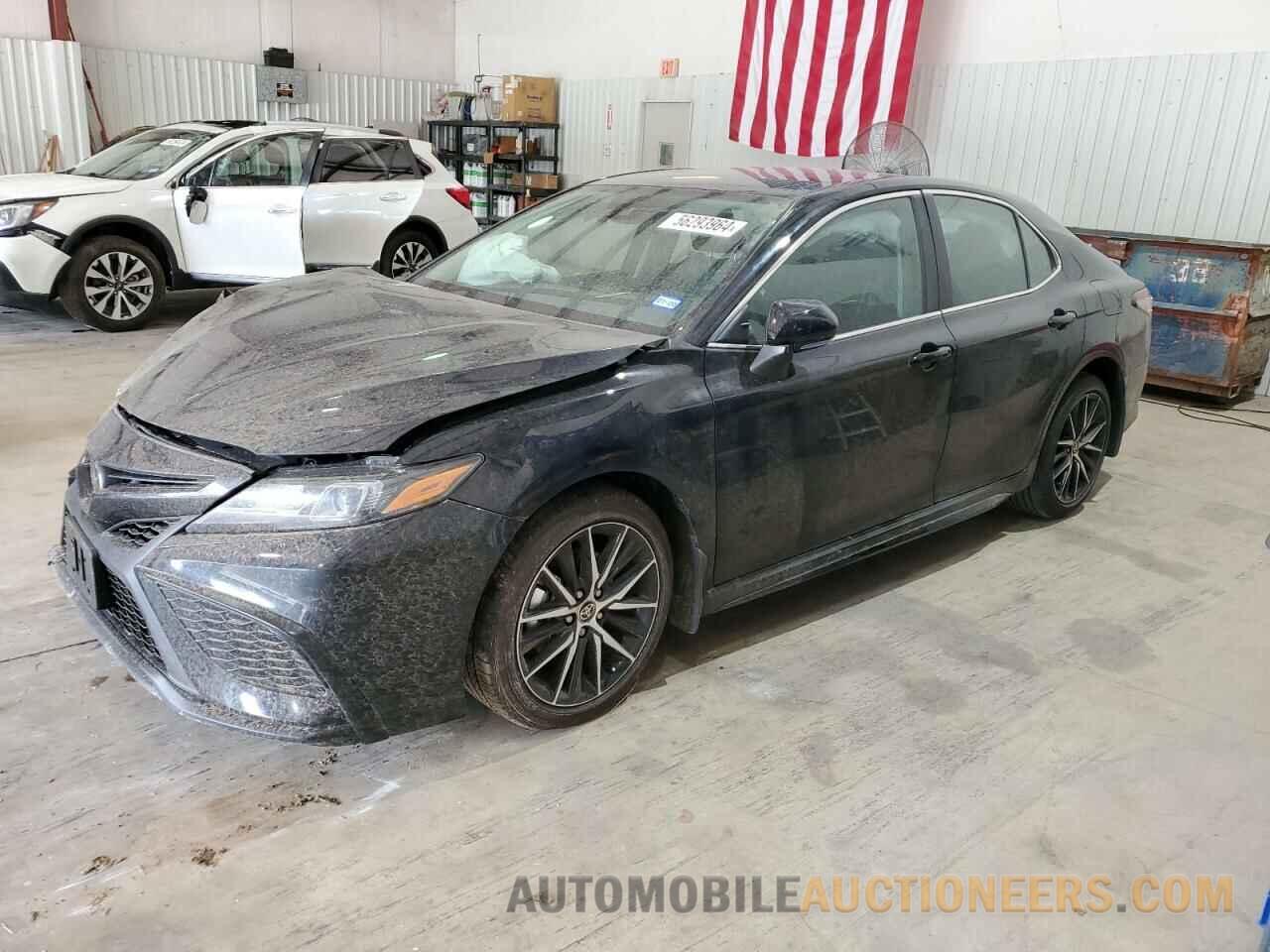 4T1G11AK2RU218816 TOYOTA CAMRY 2024