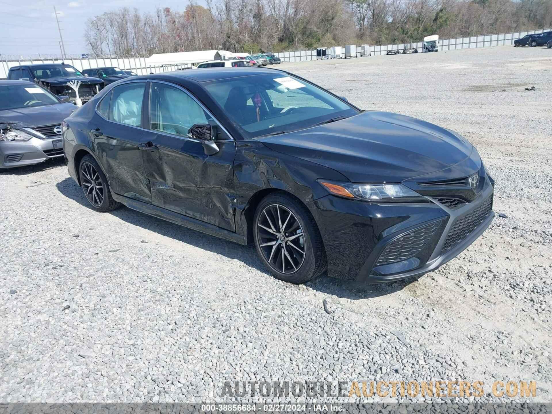 4T1G11AK2RU231047 TOYOTA CAMRY 2024