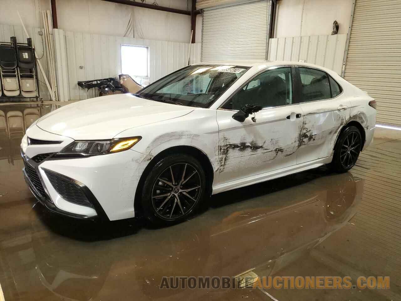 4T1G11AK2RU241240 TOYOTA CAMRY 2024