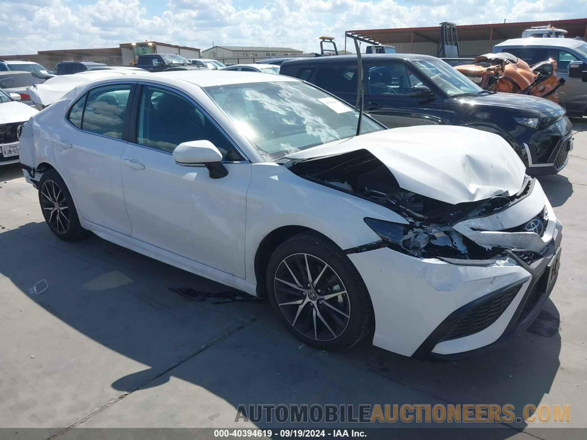 4T1G11AK2RU255476 TOYOTA CAMRY 2024