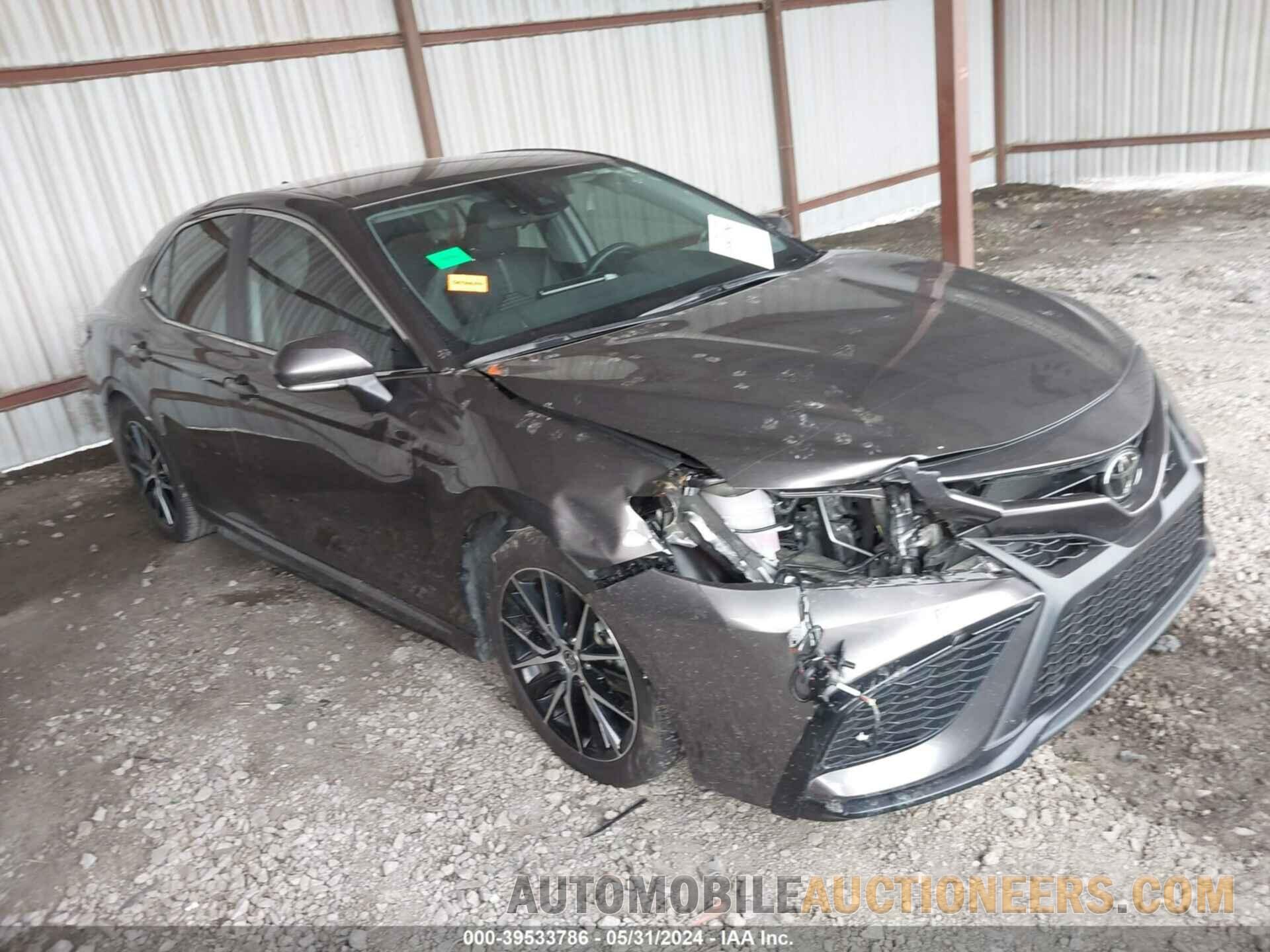 4T1G11AK2RU840235 TOYOTA CAMRY 2024