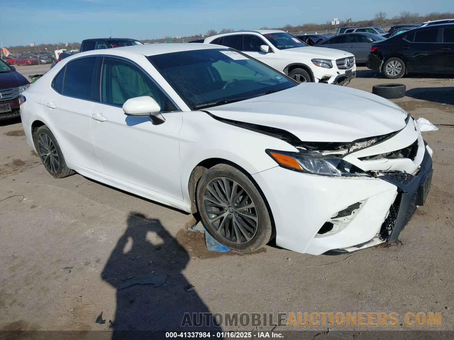 4T1G11AK3LU916570 TOYOTA CAMRY 2020