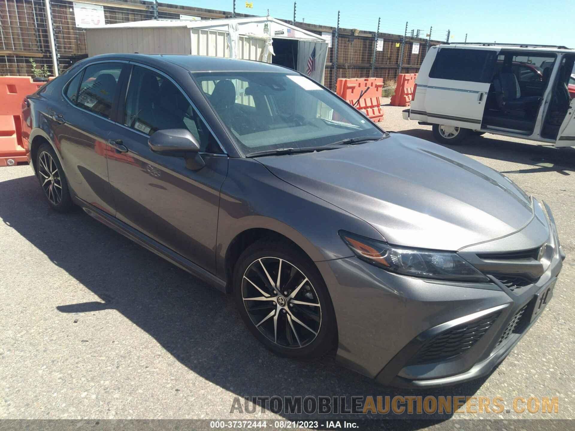 4T1G11AK3MU410559 TOYOTA CAMRY 2021