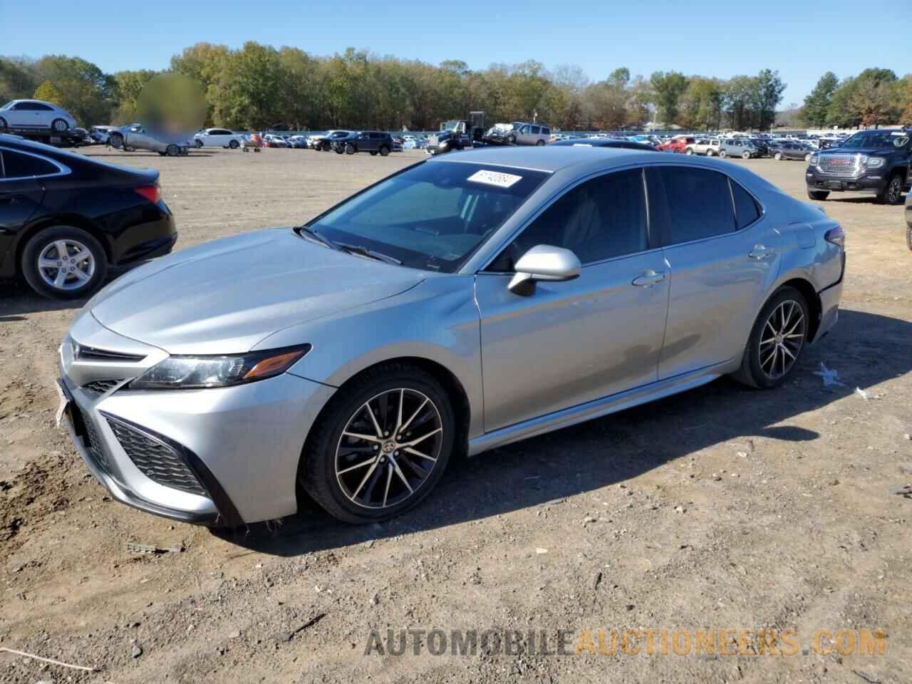 4T1G11AK3MU411825 TOYOTA CAMRY 2021