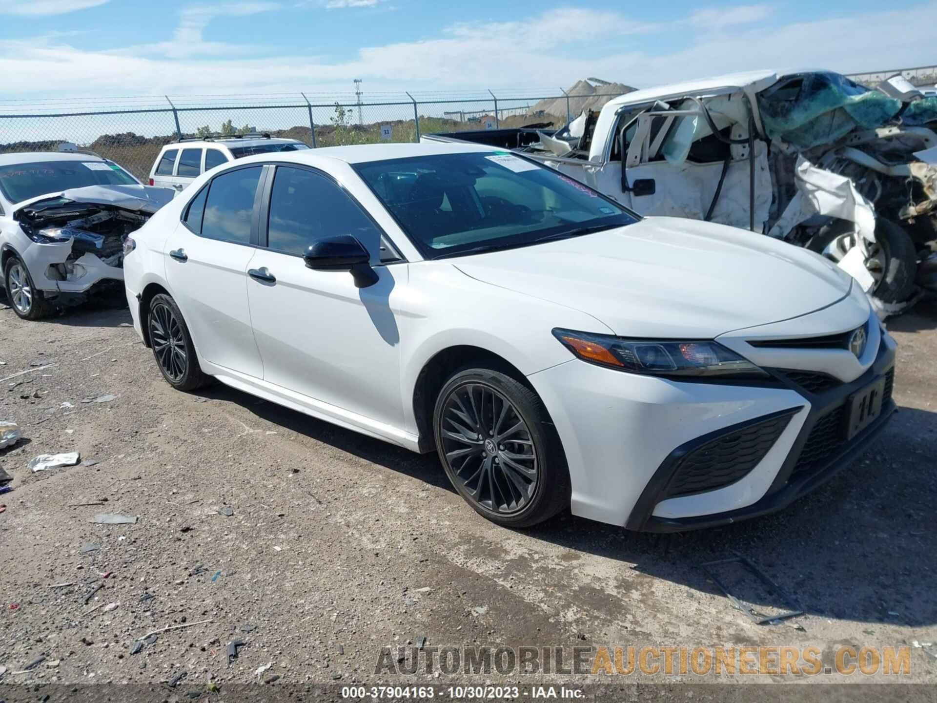 4T1G11AK3MU413428 TOYOTA CAMRY 2021