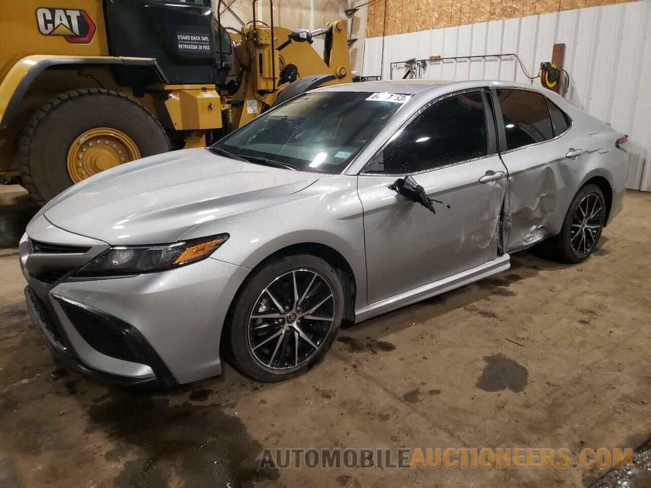 4T1G11AK3MU422971 TOYOTA CAMRY 2021