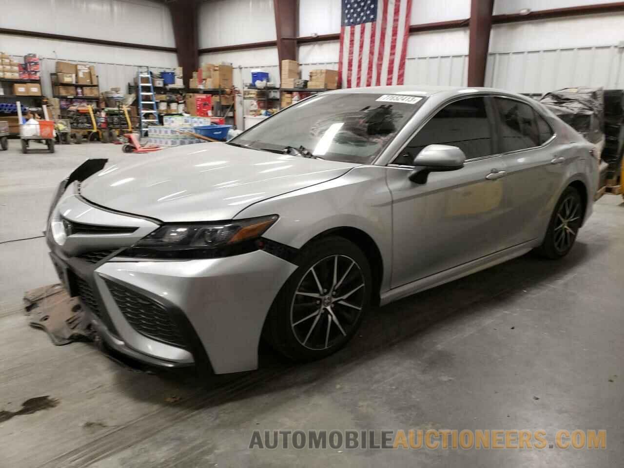 4T1G11AK3MU429418 TOYOTA CAMRY 2021