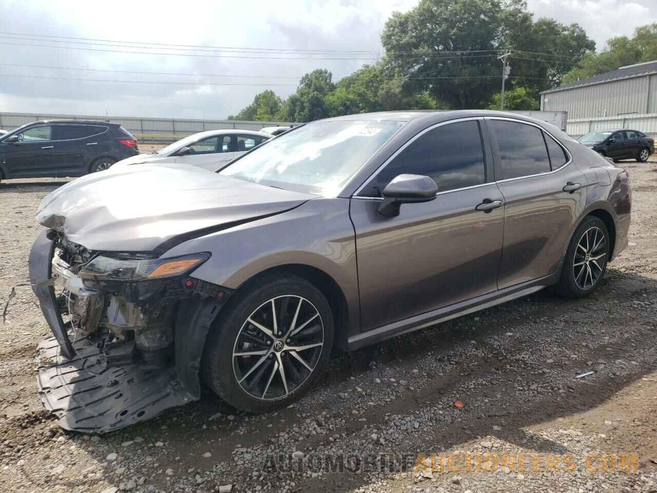 4T1G11AK3MU429919 TOYOTA CAMRY 2021