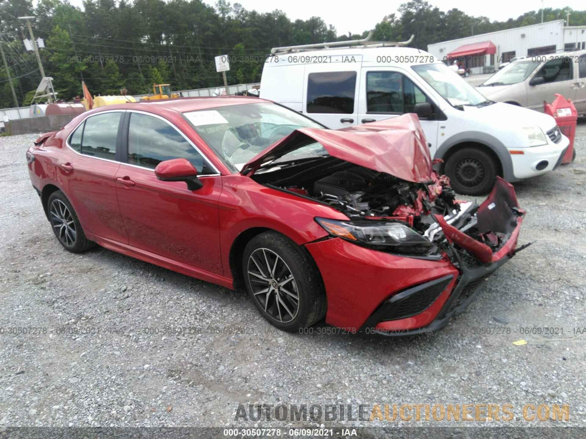 4T1G11AK3MU435199 TOYOTA CAMRY 2021