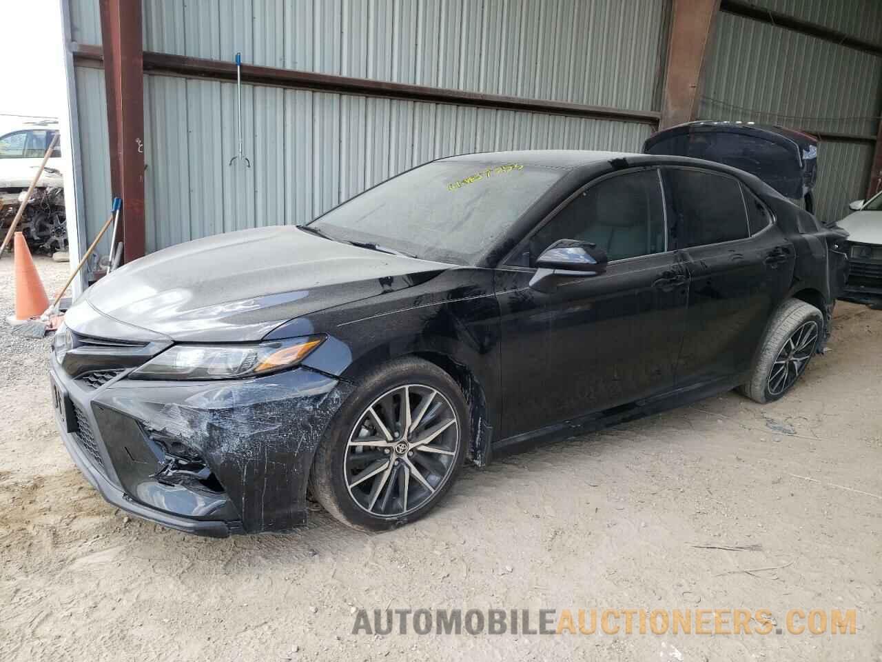 4T1G11AK3MU435400 TOYOTA CAMRY 2021