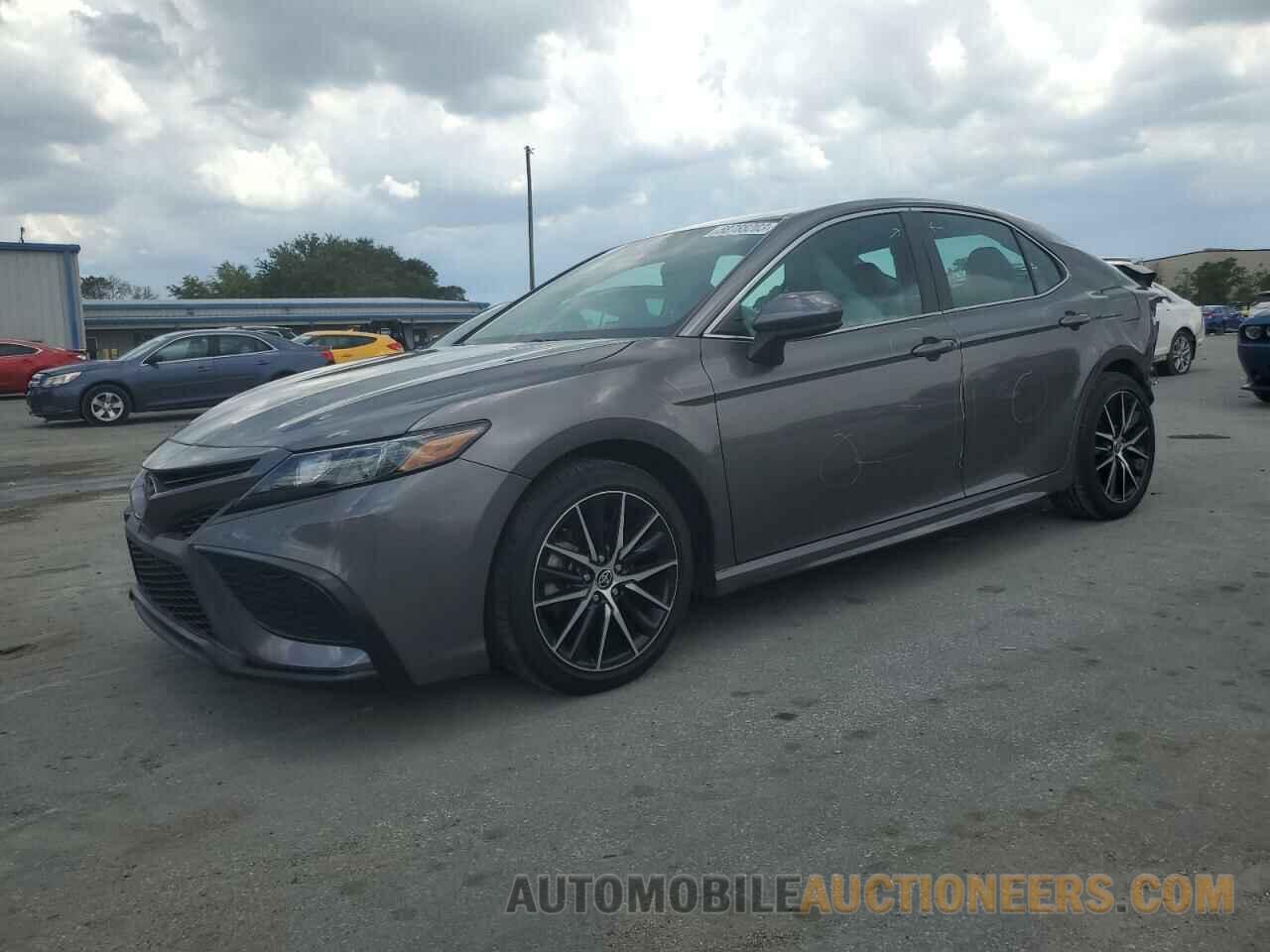 4T1G11AK3MU439592 TOYOTA CAMRY 2021