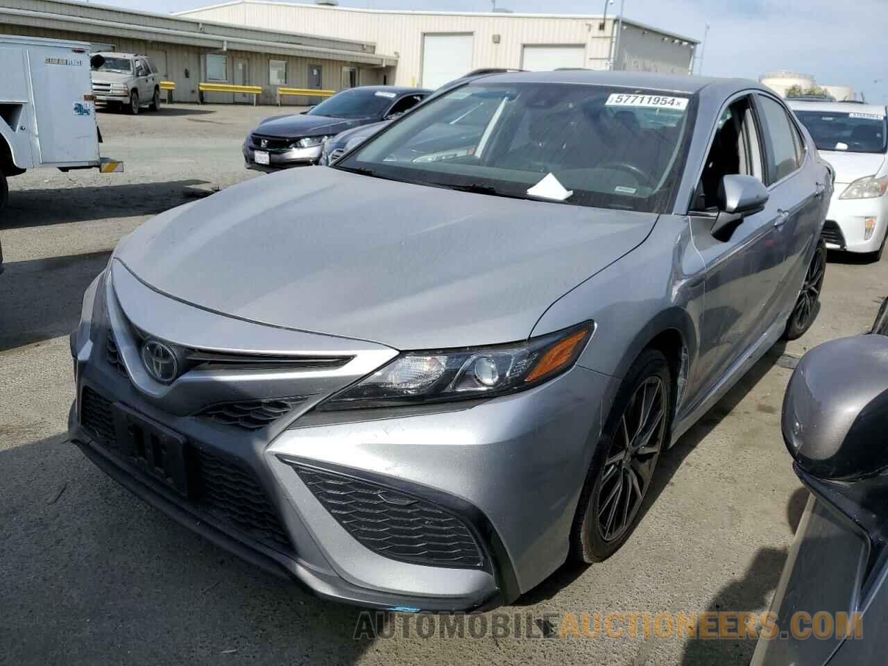 4T1G11AK3MU442136 TOYOTA CAMRY 2021