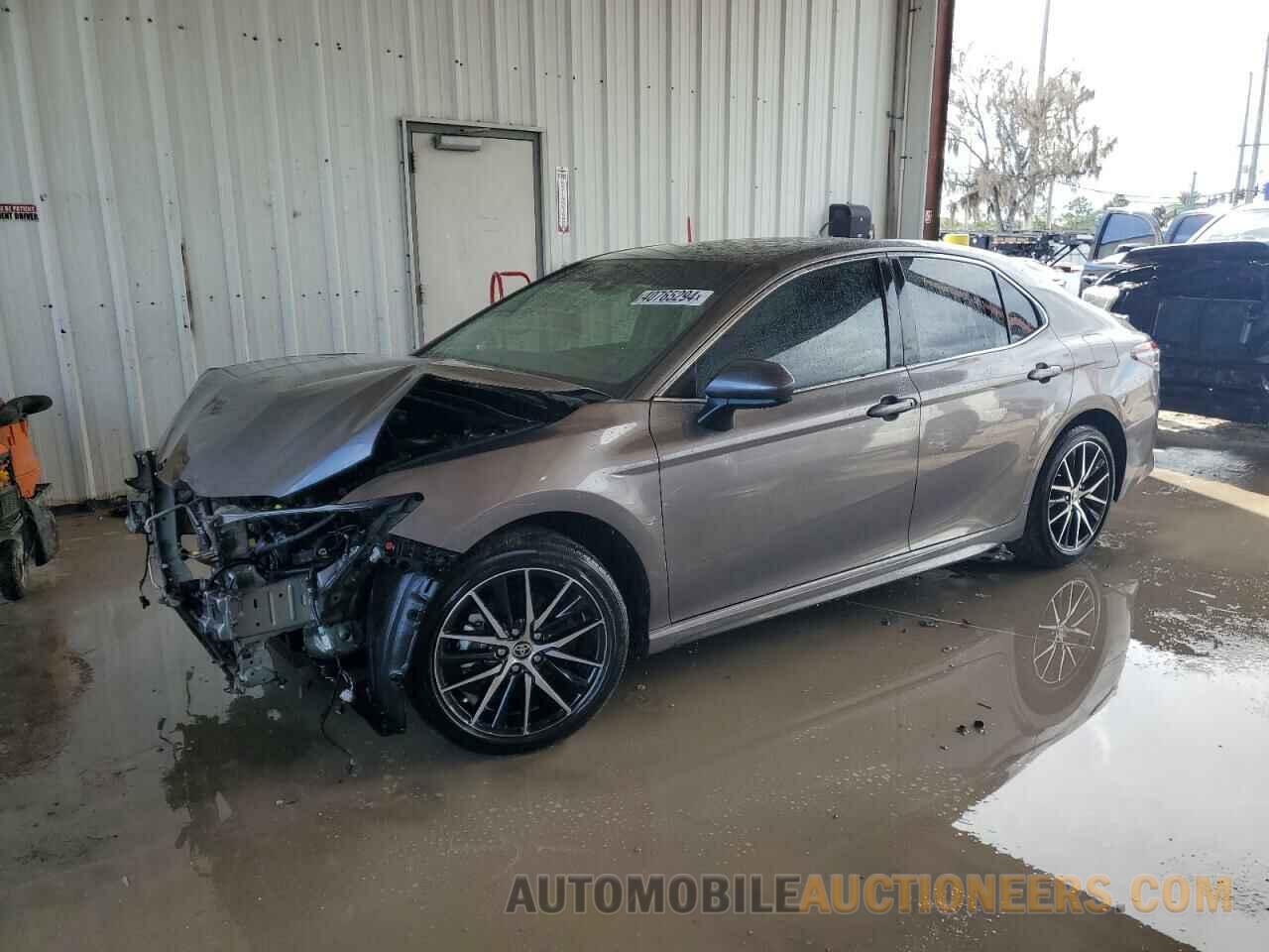 4T1G11AK3MU451337 TOYOTA CAMRY 2021