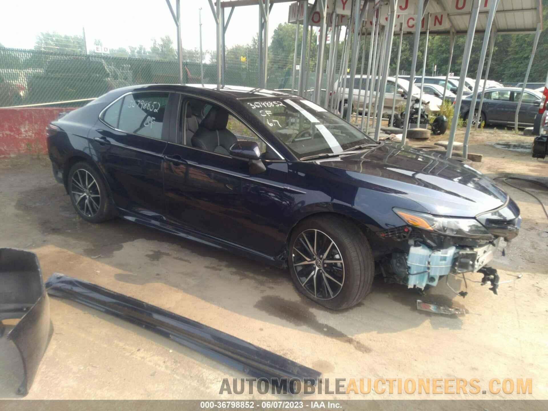 4T1G11AK3MU458952 TOYOTA CAMRY 2021