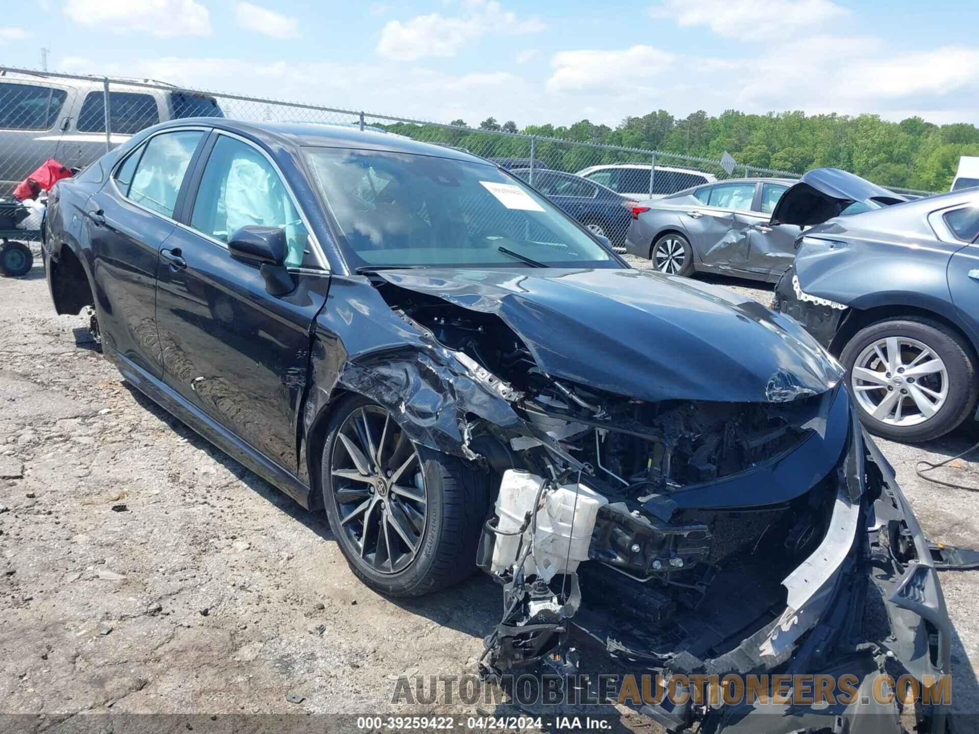 4T1G11AK3MU473063 TOYOTA CAMRY 2021