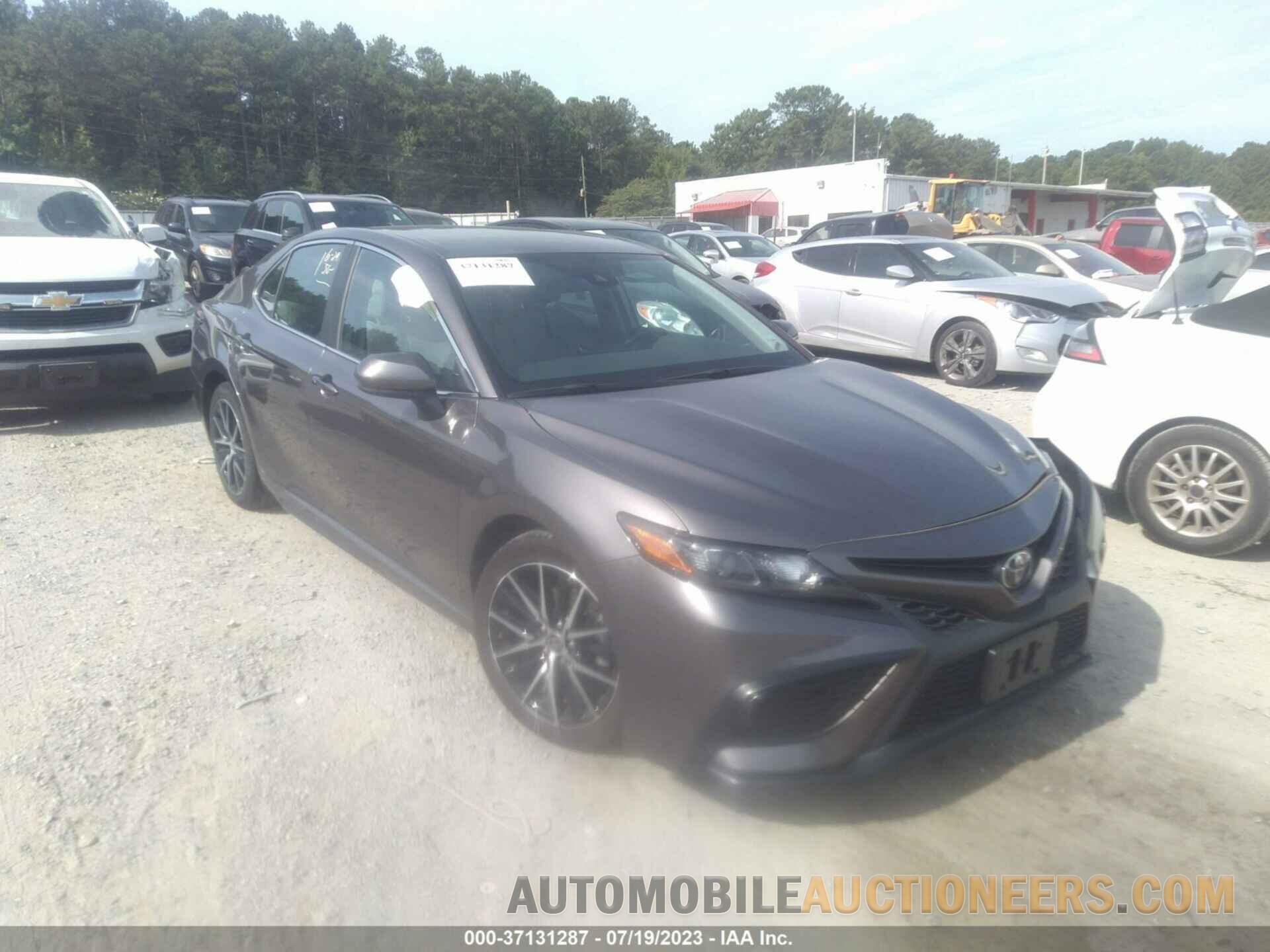 4T1G11AK3MU474889 TOYOTA CAMRY 2021