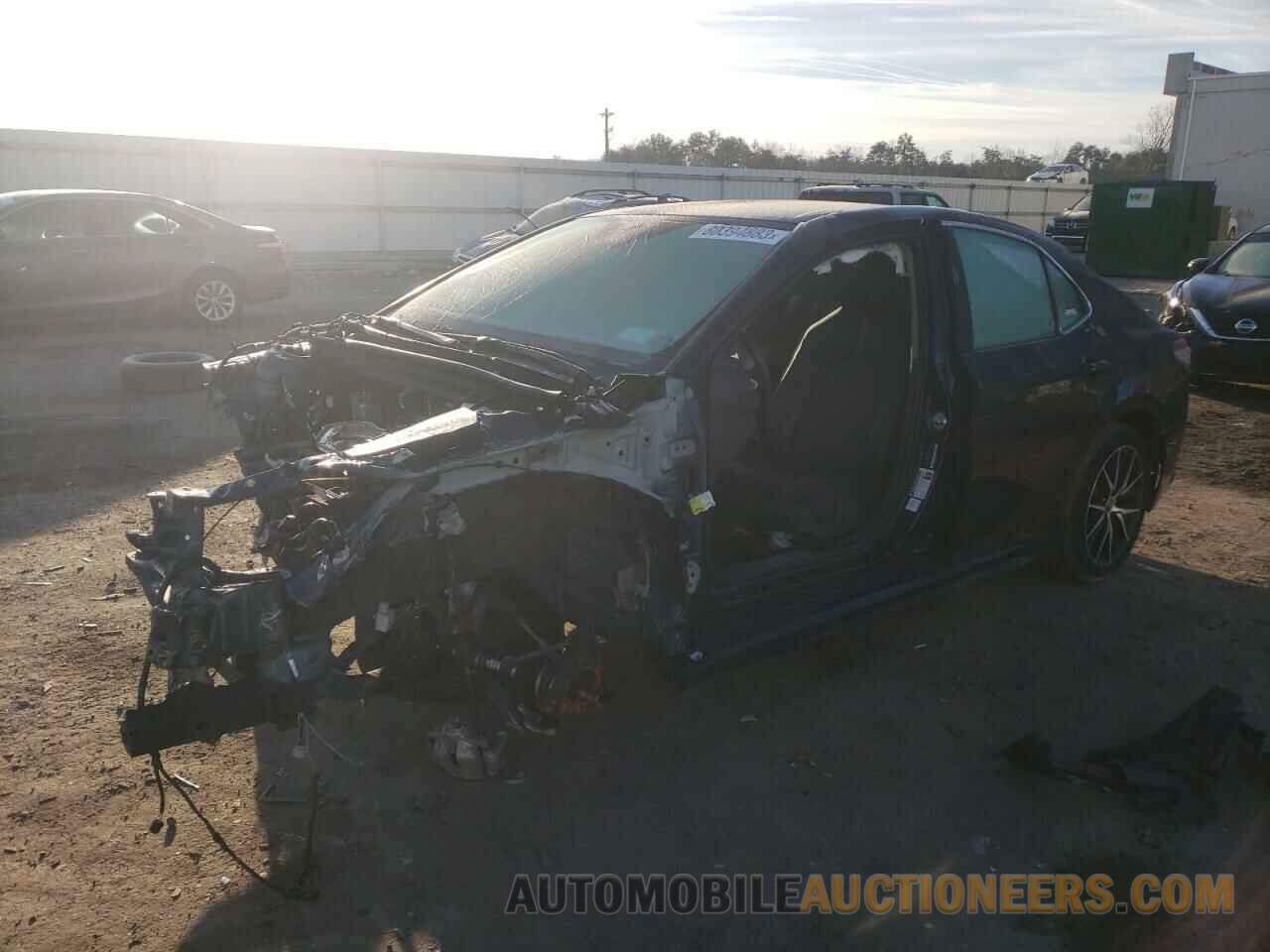 4T1G11AK3MU477601 TOYOTA CAMRY 2021